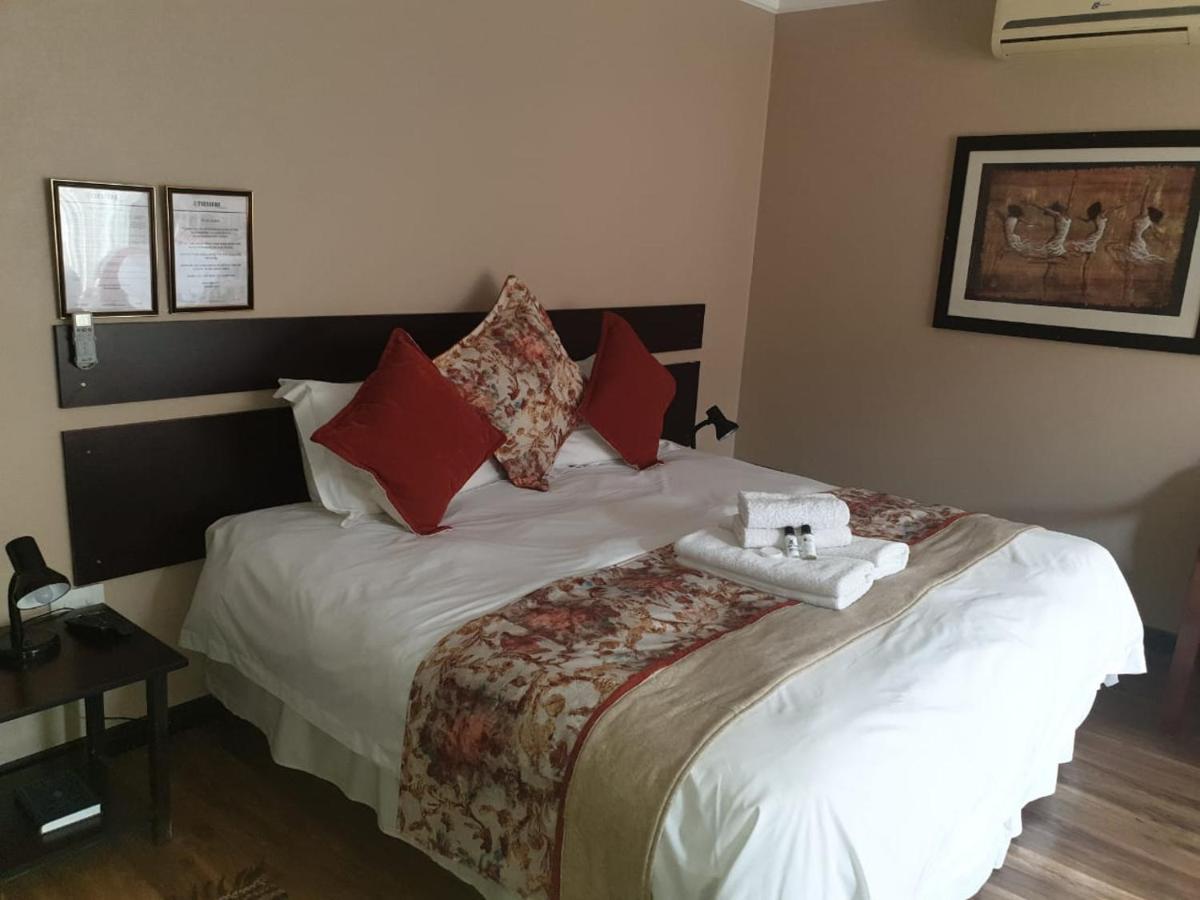 Tsessebe Guesthouse Bloemfontein Exterior photo