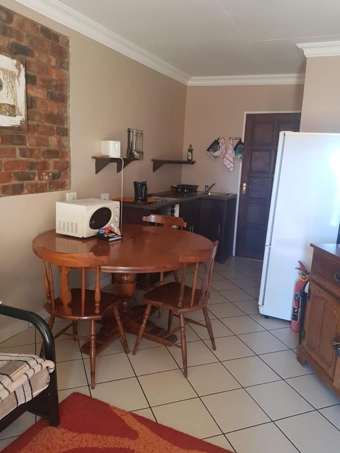 Tsessebe Guesthouse Bloemfontein Exterior photo