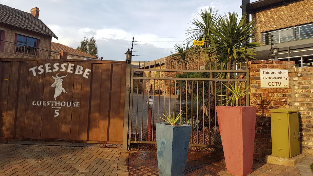 Tsessebe Guesthouse Bloemfontein Exterior photo